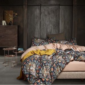 Queen Duvet cover and sham set